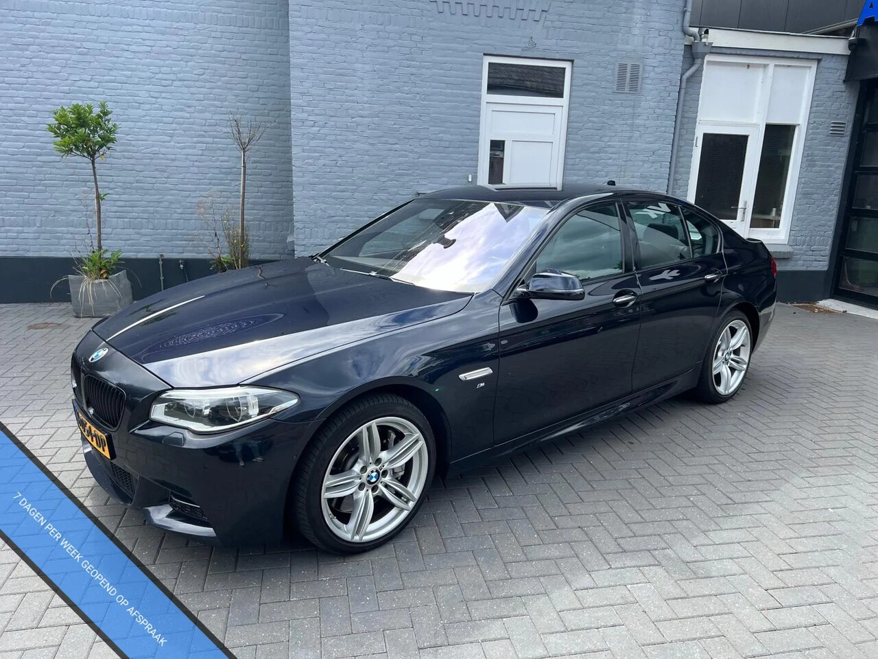 BMW 5-serie - 550xi | M SPORT | ELEK TREKHAAK | STOEL VERKOELING | - AutoWereld.nl