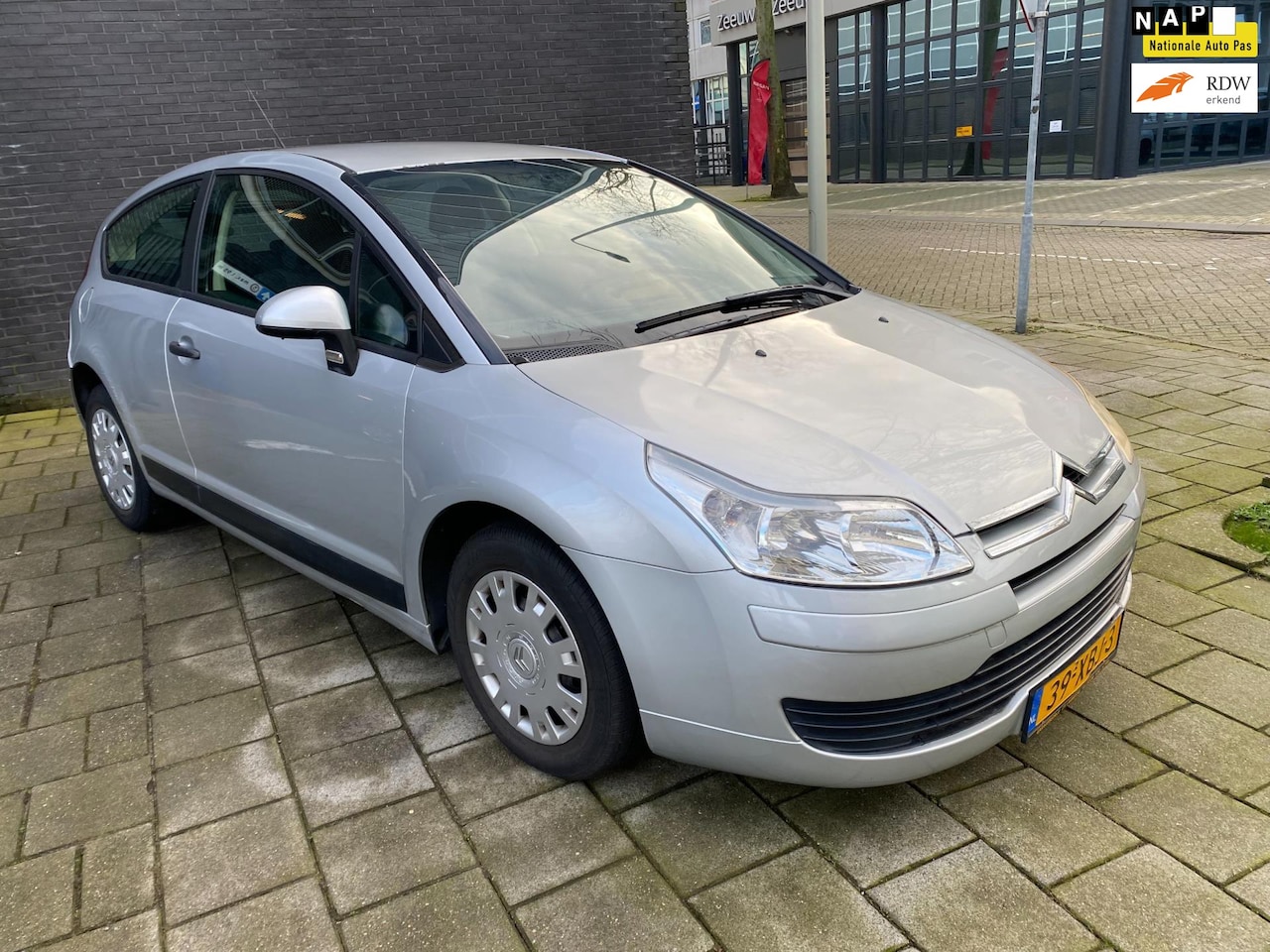 Citroën C4 Coupé - 1.4-16V Ligne Séduction 1.4-16V Ligne Séduction, Nette Auto, Lage Km - AutoWereld.nl