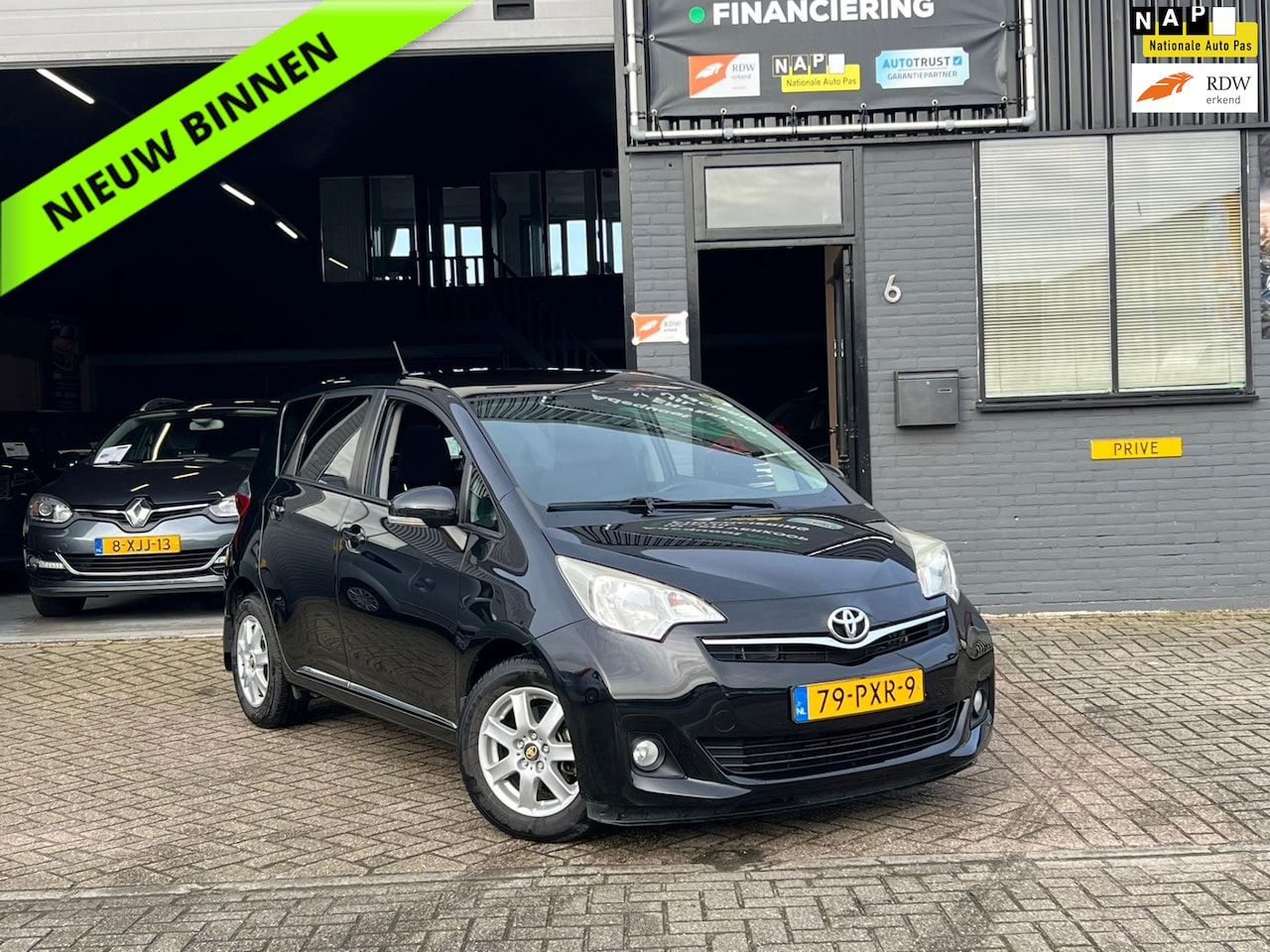 Toyota Verso S - 1.3 VVT-i APK|Airco|Cruise Control|Camera|NAP - AutoWereld.nl