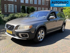 Volvo XC70 - 3.2 Momentum LEDEREN BEKLEDING, AUTOMAAT, CLIMA, AWD, CRUISE CONTROLE, TREKHAAK, YOUNGTIME