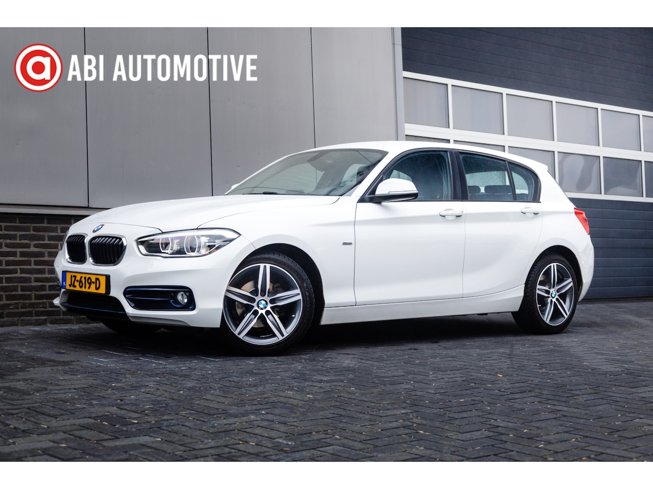 BMW 1-serie - 118i 136 pk Centennial Executive Sport-Line / 5 deurs/ 1e-eigenaar/ NL-auto/ Sportstoelen/ - AutoWereld.nl