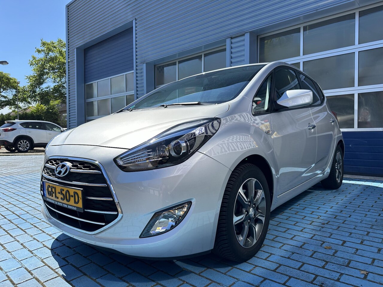 Hyundai ix20 - 1.4i CRUISE STOEL+STUUR VERW. HOGE INSTAP - AutoWereld.nl