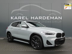 BMW X2 - SDrive20i High Executive | M MESH EDITION | SPORTSTOELEN | AMBIANT VERLICHTING