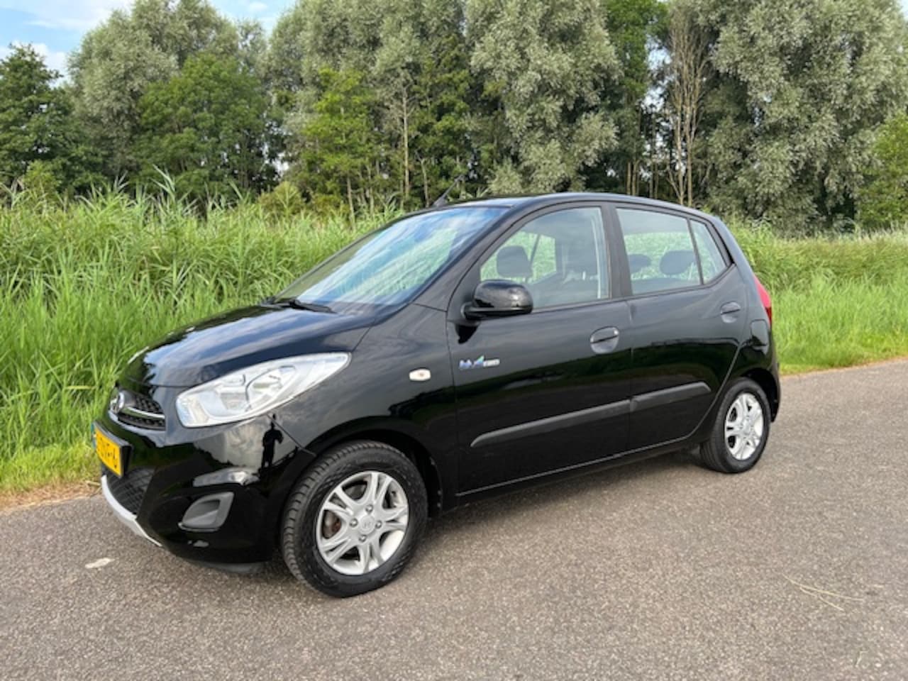 Hyundai i10 - 1.0i 69pk Blué i-Drive Cool | Airco | Lm velgen | Bluetooth + Carplay | NAP | Rijklaar pri - AutoWereld.nl