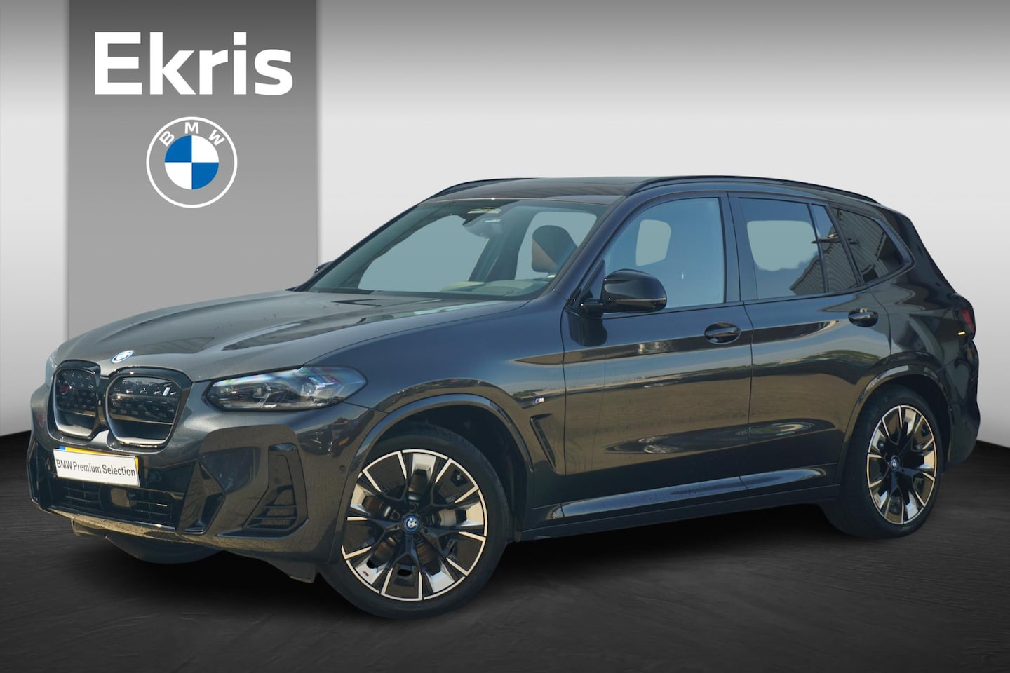 BMW iX3 - High Executive 20'' / Harman Kardon / Trekhaak / Stuurwiel verwarmd - AutoWereld.nl