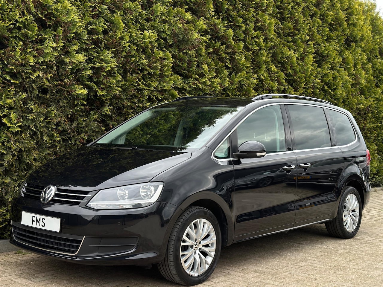 Volkswagen Sharan - 1.4 TSI Exclusive Automaat CarPlay - AutoWereld.nl