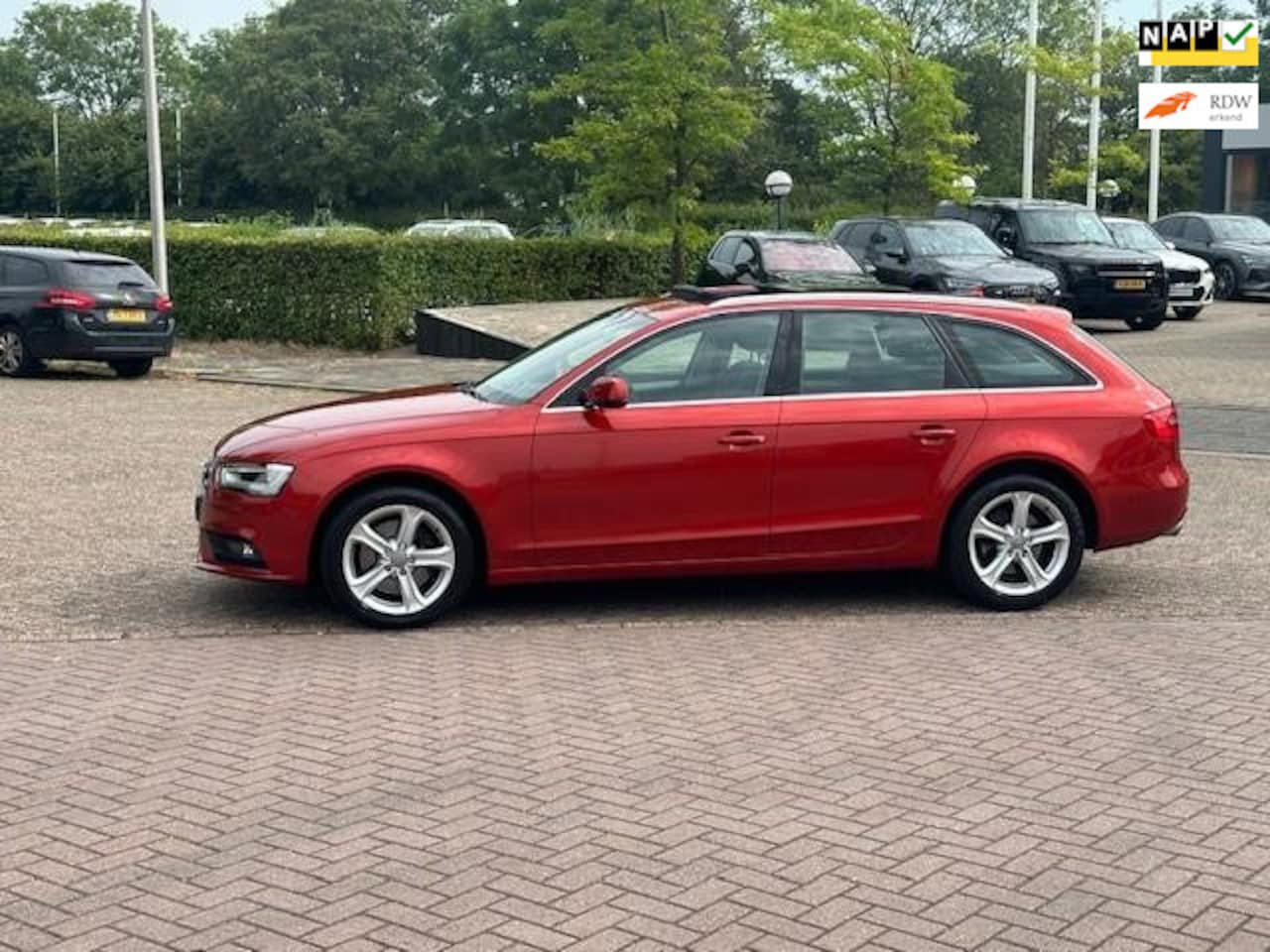 Audi A4 Avant - 2.0 TFSI Business Edition Automaat,bj.2015,kleur:rood ! Navigatie,Climate,Trekhaak,APK 06/ - AutoWereld.nl