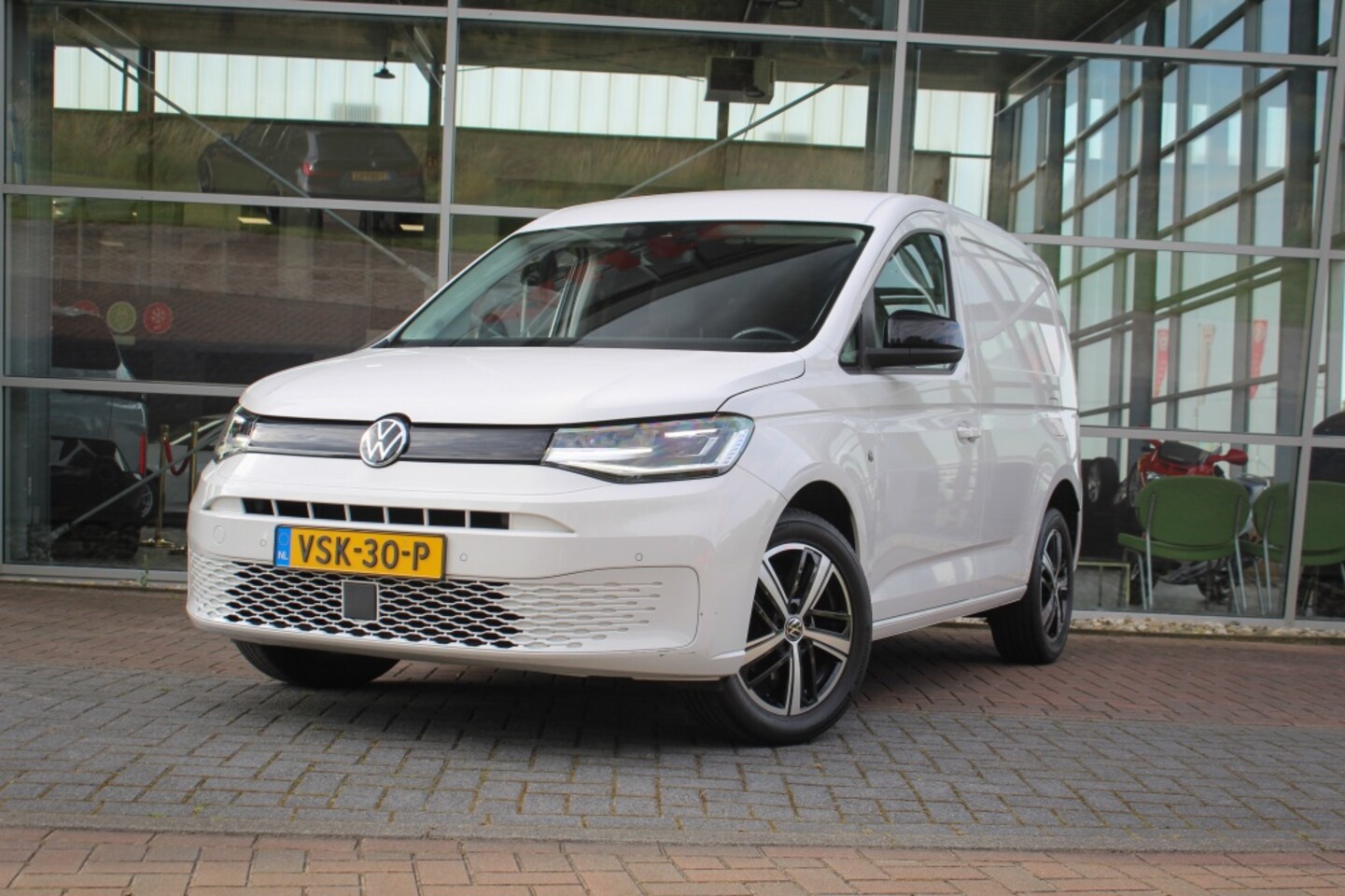 Volkswagen Caddy Cargo - 2.0 TDI Exclusive | Digitaal Dashboard | Apple Carplay | Android - AutoWereld.nl