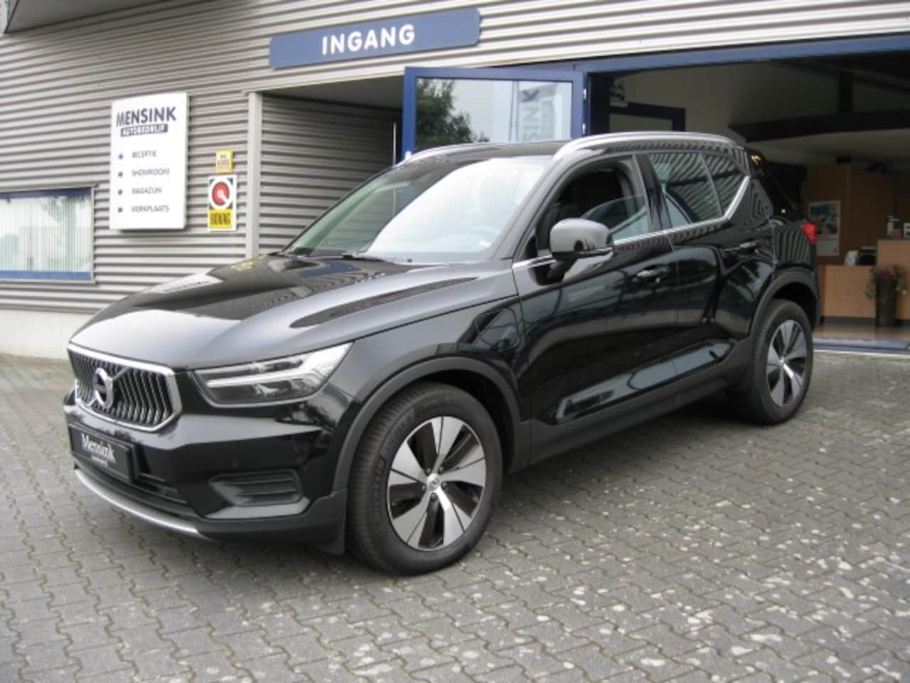 Volvo XC40 - T4 Twin Engine 211pk Geartronic Inscription - AutoWereld.nl