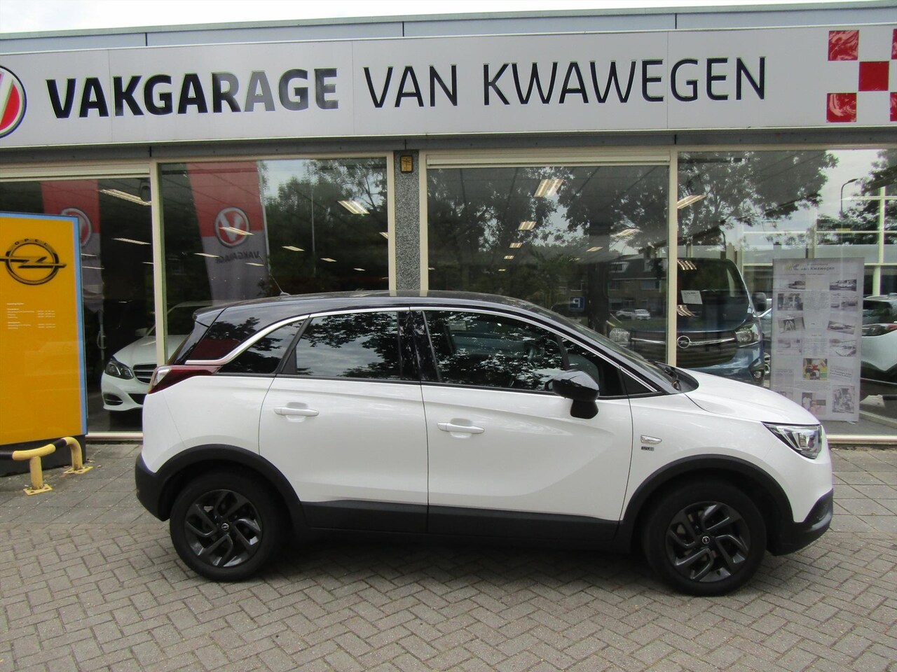 Opel Crossland X - 1.2 TURBO 6 BAK APPLE CAR PLAY L.M. VELG. - AutoWereld.nl