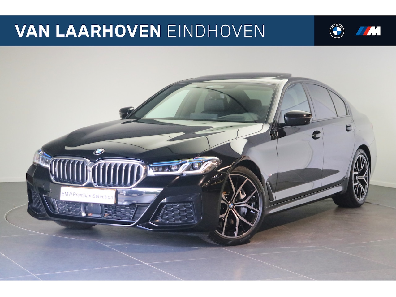 BMW 5-serie - 540i High Executive M Sport Automaat / Schuif-kanteldak / Trekhaak / Soft-Close / Stoelven - AutoWereld.nl