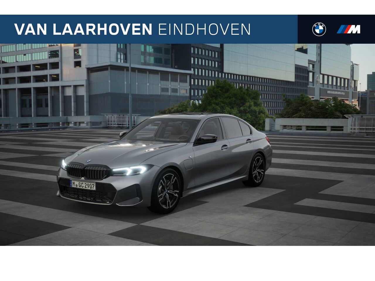 BMW 3-serie - 330e High Executive M Sport Automaat / Schuif-kanteldak / Trekhaak / Sportstoelen / M Adap - AutoWereld.nl