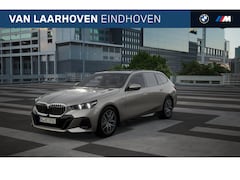 BMW 5-serie Touring - 530e High Executive M Sport Automaat / Panoramadak / Adaptieve LED / Parking Assistant Plu