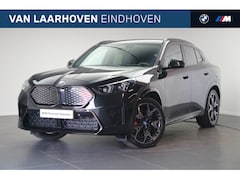 BMW iX2 - xDrive30 M Sport 65kWh / Panoramadak / Trekhaak / Adaptieve LED / Parking Assistant Plus /