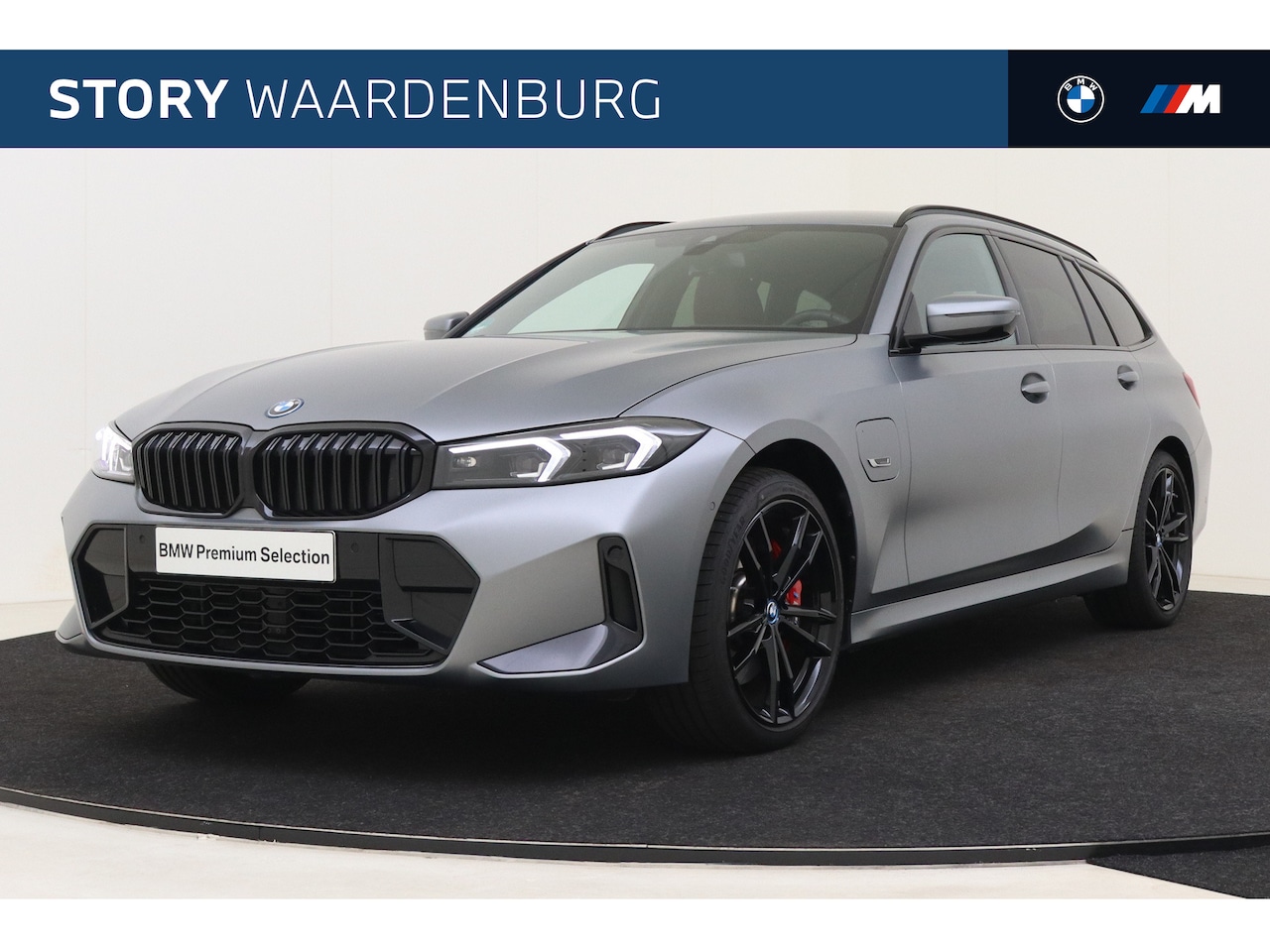 BMW 3-serie Touring - 330e xDrive High Executive M Sport Automaat / Trekhaak / Sportstoelen / Adaptieve LED / M - AutoWereld.nl