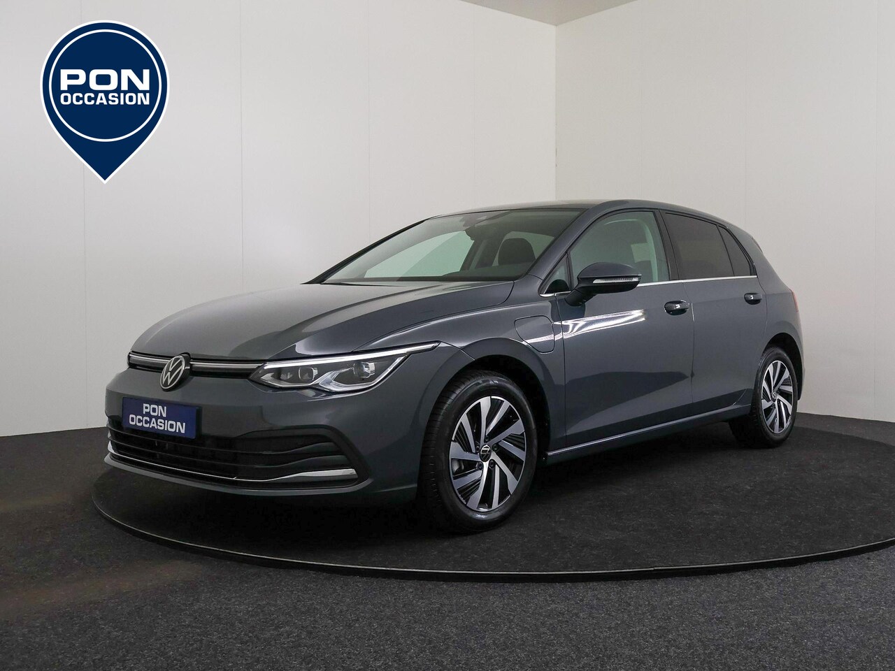 Volkswagen Golf - 1.4 eHybrid 204 PK Style | Apple CarPlay | Getint Glas | Side Assist | Keyless | ACC | ERG - AutoWereld.nl