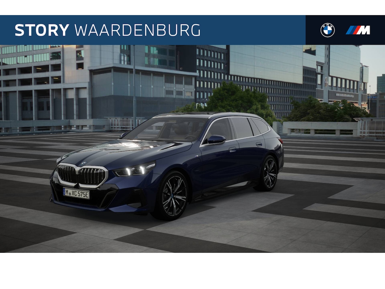 BMW 5-serie Touring - 530e High Executive M Sport Automaat / Panoramadak / Trekhaak / Adaptieve LED / Parking As - AutoWereld.nl