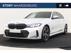 BMW 3-serie - 330i High Executive M Sport Automaat / Sportstoelen / Live Cockpit Professional / M Sporto