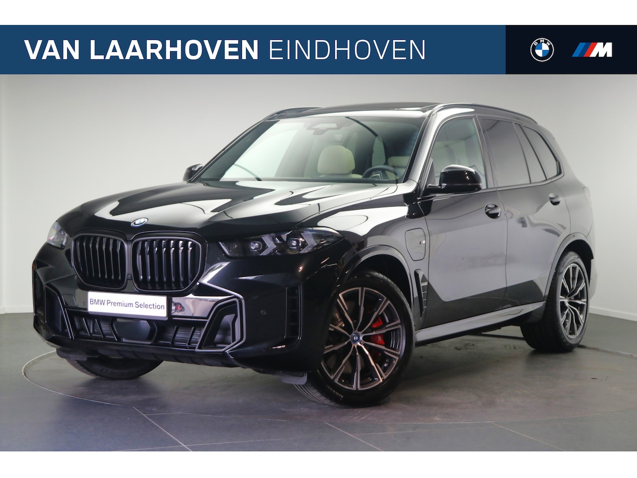 BMW X5 - xDrive50e High Executive M Sport Automaat / Panoramadak Sky Lounge / Trekhaak / Parking As - AutoWereld.nl