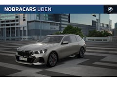 BMW i5 Touring - eDrive40 High Executive M Sport 84 kWh / Panoramadak / Parking Assistant Professional / Ad