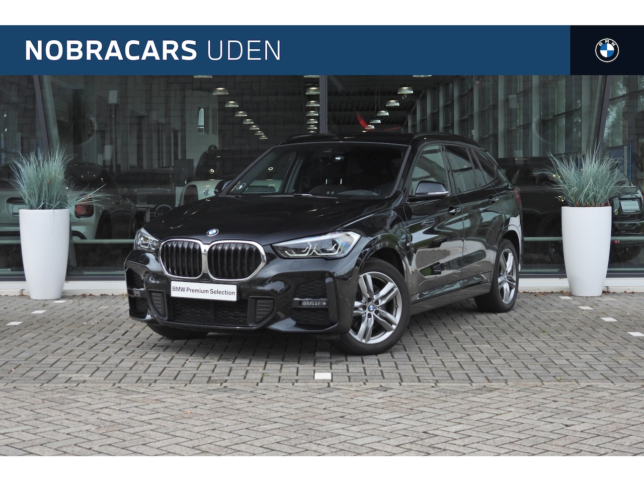 BMW X1 - xDrive25e Executive M Sport Automaat / Sportstoelen / Stoelverwarming / LED / Cruise contr - AutoWereld.nl