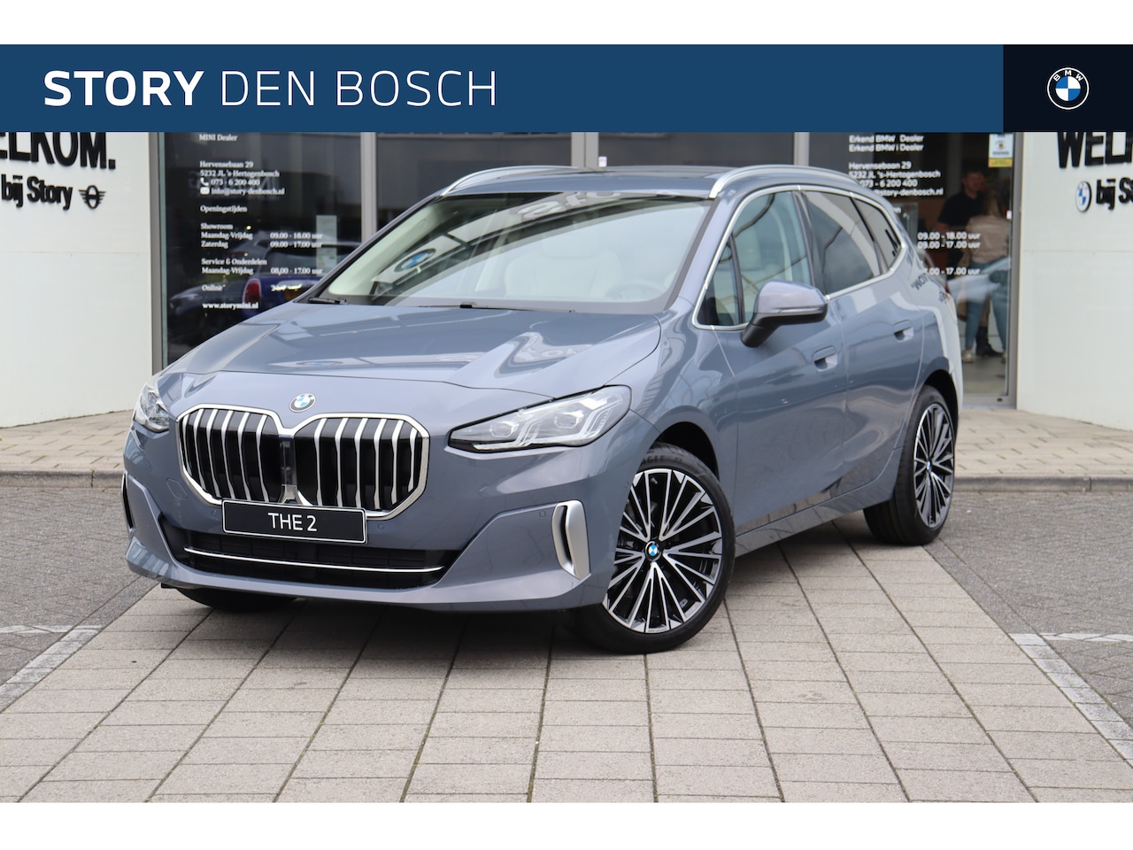 BMW 2-serie Active Tourer - 220i Luxury Line Automaat / Panoramadak / Trekhaak / Adaptieve LED / Sportstoelen / Comfor - AutoWereld.nl