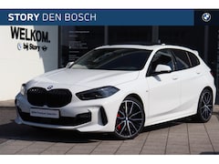 BMW 1-serie - 118i M Sport Automaat / Panoramadak / Adaptieve LED / M Sportstoelen / Parking Assistant /