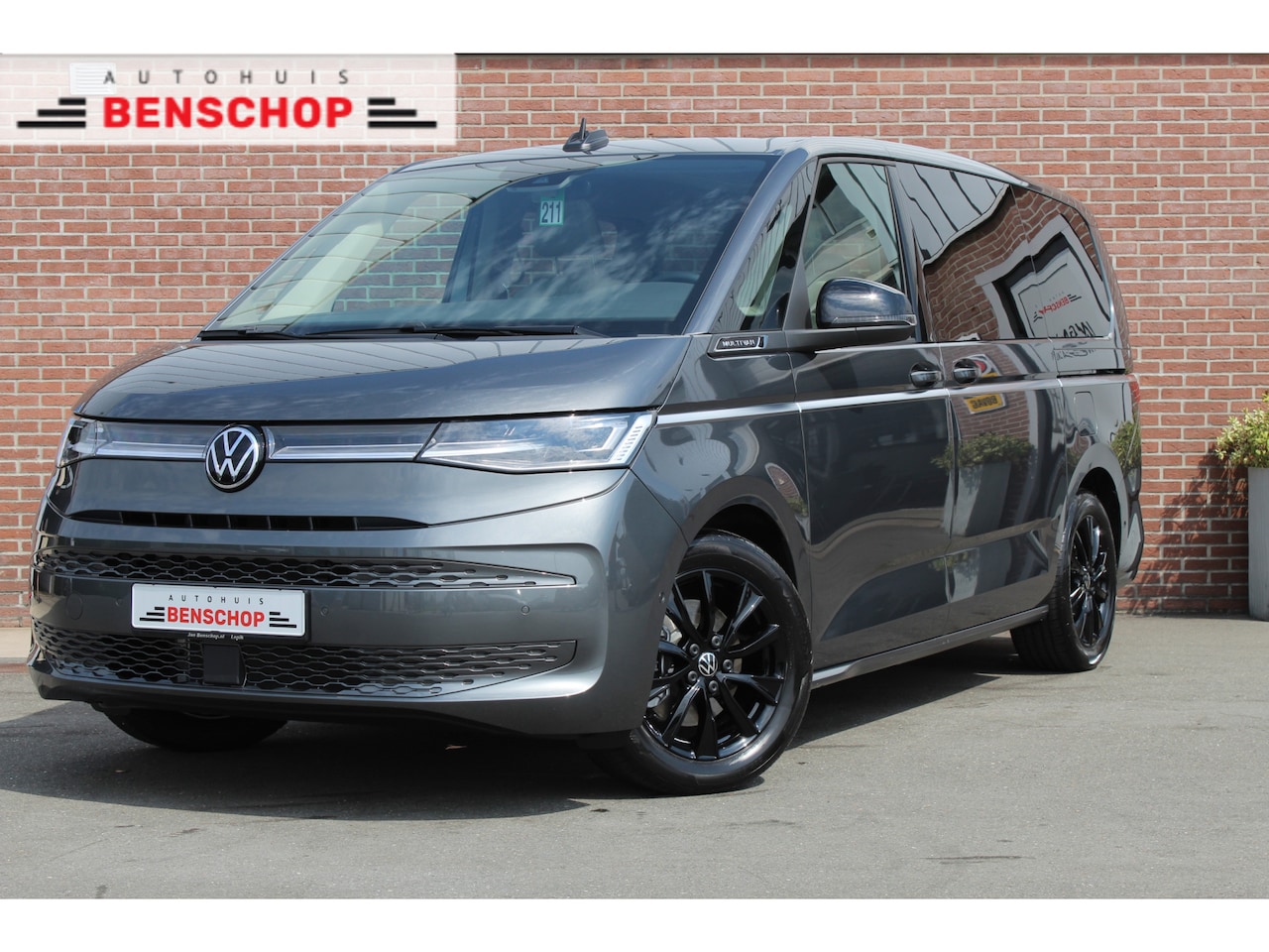 Volkswagen Multivan - 1.4 PHEV-Hybrid 218PK DSG L2 |7-ZIT|ELEKTRISCHE-DEUREN|IQ.LIGHT|PANO|DIRECT-LEVERBAAR| - AutoWereld.nl