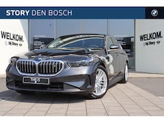 BMW i5 - eDrive40 High Executive / Adaptieve LED / Stoelventilatie / Parking Assistant Plus / Drivi