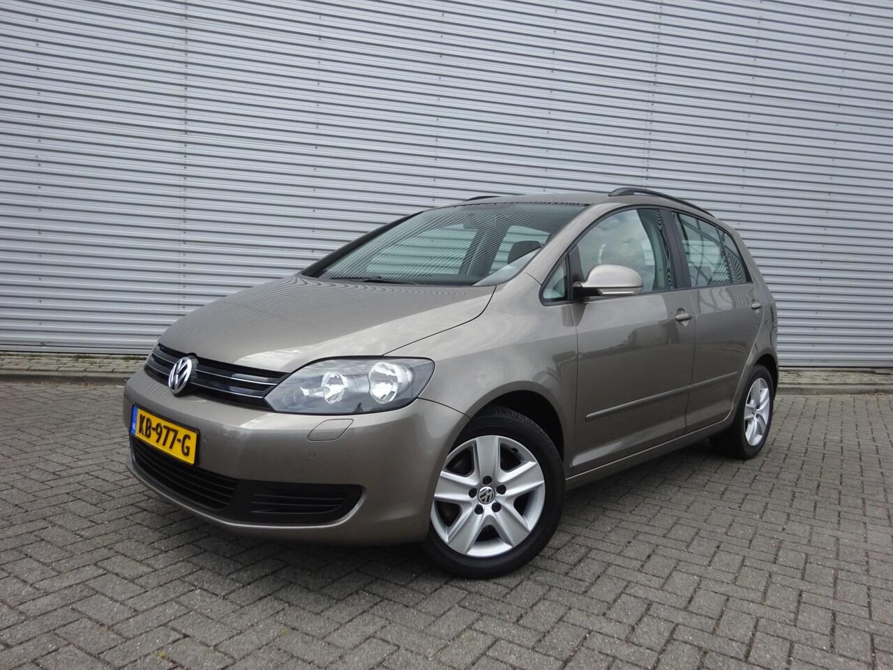 Volkswagen Golf Plus - 1.4 TSI Trendline Airco / Parkeersensoren - AutoWereld.nl