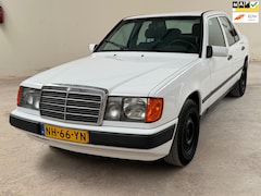 Mercedes-Benz 200-500 (W124) - 300 E 4-Matic Volledig gerestaureerd