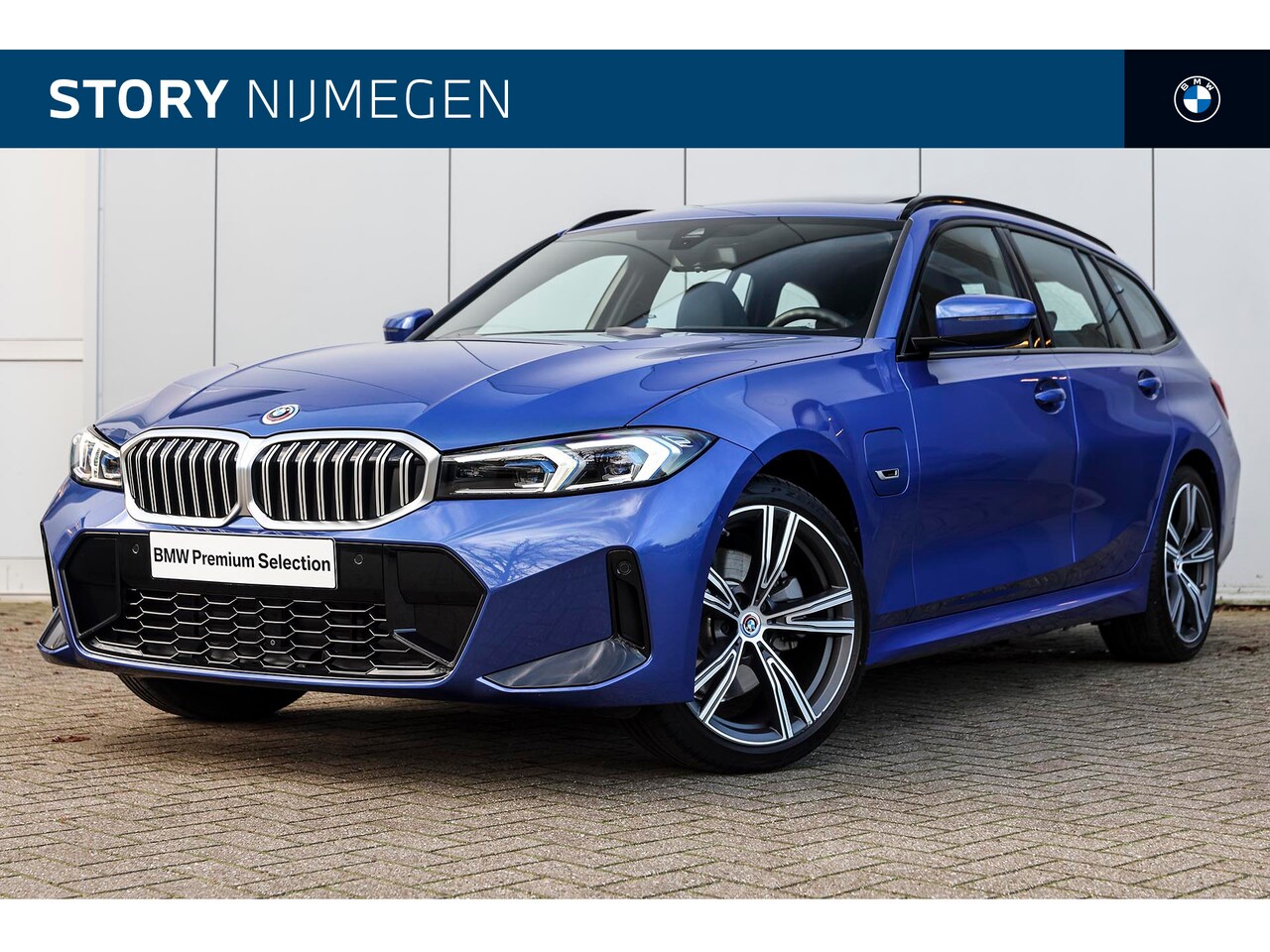 BMW 3-serie Touring - 330e xDrive High Executive M Sport Automaat / BMW M 50 Jahre uitvoering / Panoramadak / Sp - AutoWereld.nl