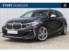 BMW 1-serie - M135i xDrive High Executive Automaat / Panoramadak / Active Cruise Control / Comfort Acces