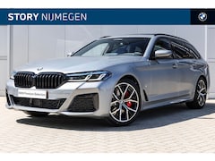 BMW 5-serie Touring - 520i High Executive M Sport Automaat / Panoramadak / Trekhaak / Laserlight / Active Cruise