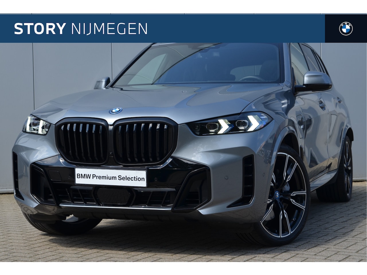 BMW X5 - xDrive50e High Executive M Sport Automaat / Panoramadak / Parking Assistant Professional / - AutoWereld.nl