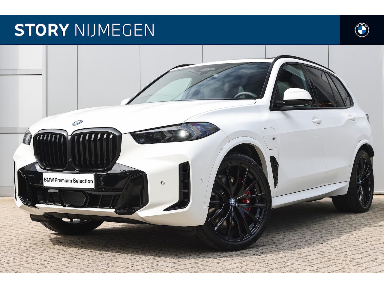 BMW X5 - xDrive50e High Executive M Sport Automaat / Panoramadak / Trekhaak / Parking Assistant Pro - AutoWereld.nl