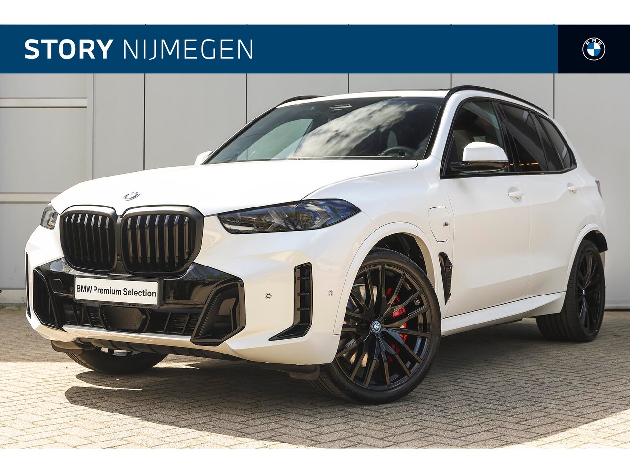 BMW X5 - xDrive50e High Executive M Sport Automaat / Panoramadak / Adaptieve LED / Harman Kardon / - AutoWereld.nl