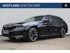 BMW i5 Touring - eDrive40 High Executive M Sport 84 kWh / Panoramadak / Trekhaak / Bowers & Wilkins / Adapt