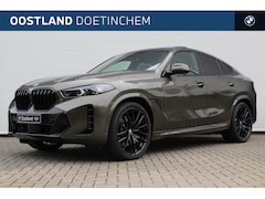 BMW X6 - xDrive40i High Executive M Sport Automaat / Panoramadak Sky Lounge / Trekhaak / Parking As