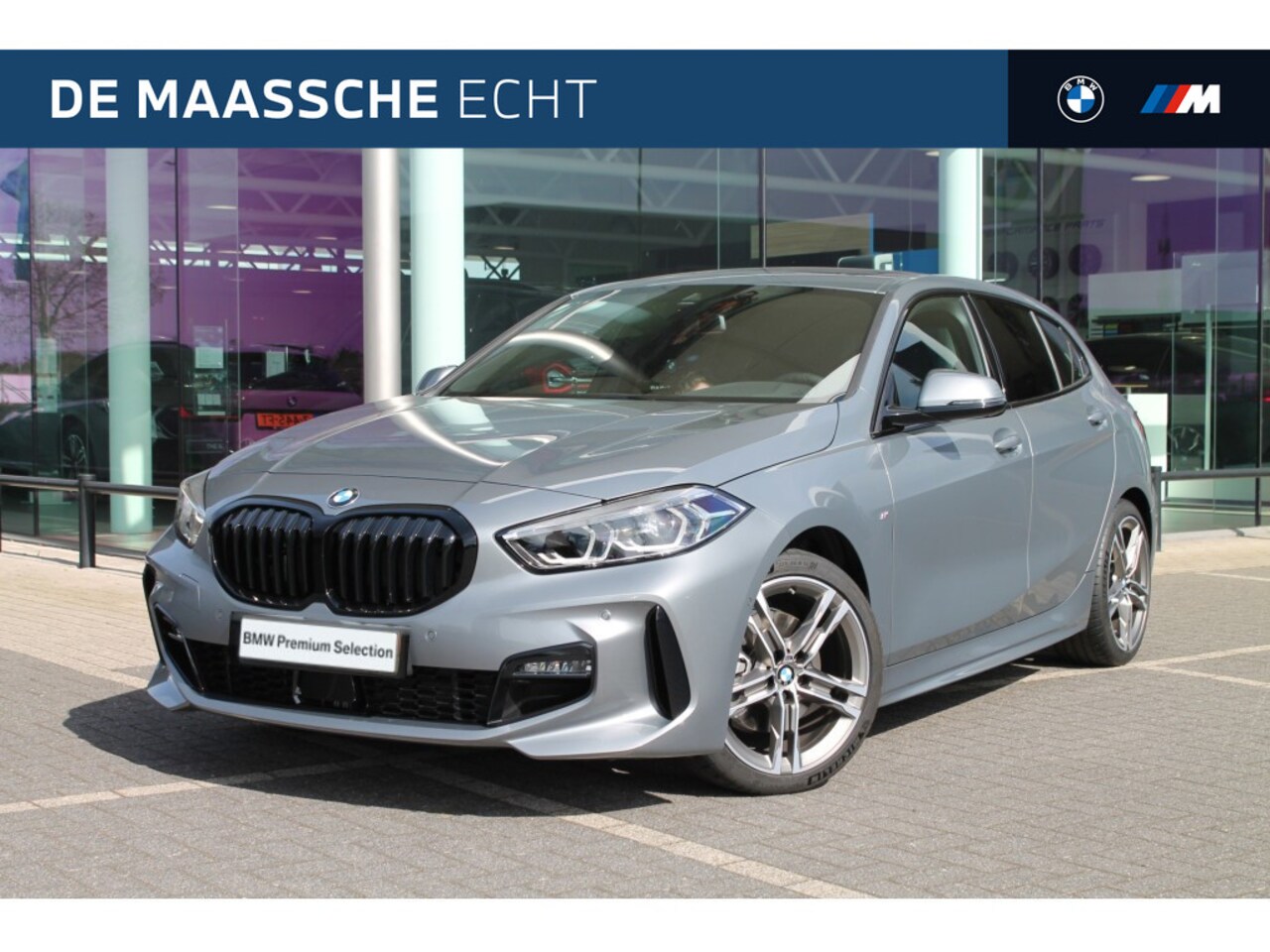 BMW 1-serie - 118i High Executive M Sport Automaat / Panoramadak / Live Cockpit Professional / Parking A - AutoWereld.nl