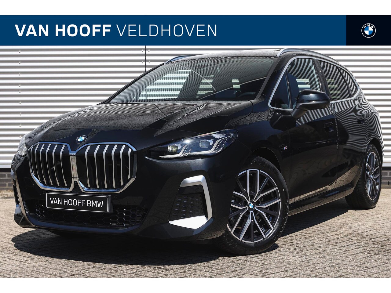 BMW 2-serie Active Tourer - 218i High Executive M Sport Automaat / Panoramadak / Trekhaak / Sportstoelen / Adaptief M - AutoWereld.nl