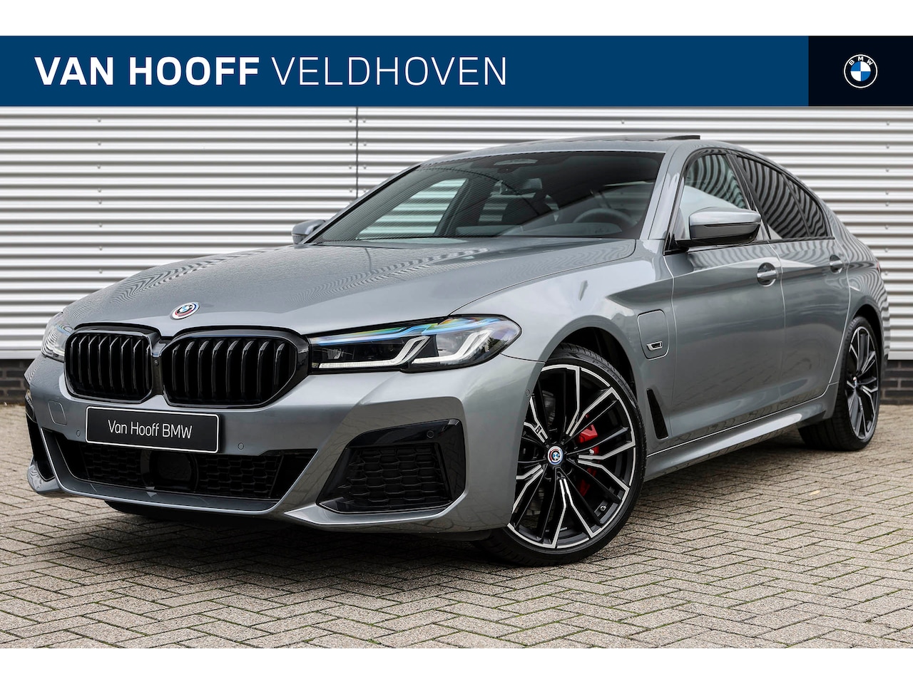 BMW 5-serie - 530e High Executive M Sport Automaat / BMW M 50 Jahre uitvoering / Schuif-kanteldak / Mass - AutoWereld.nl