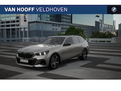 BMW 5-serie Touring - 530e High Executive M Sport Automaat / Panoramadak / Trekhaak / Stoelventilatie / Harman K