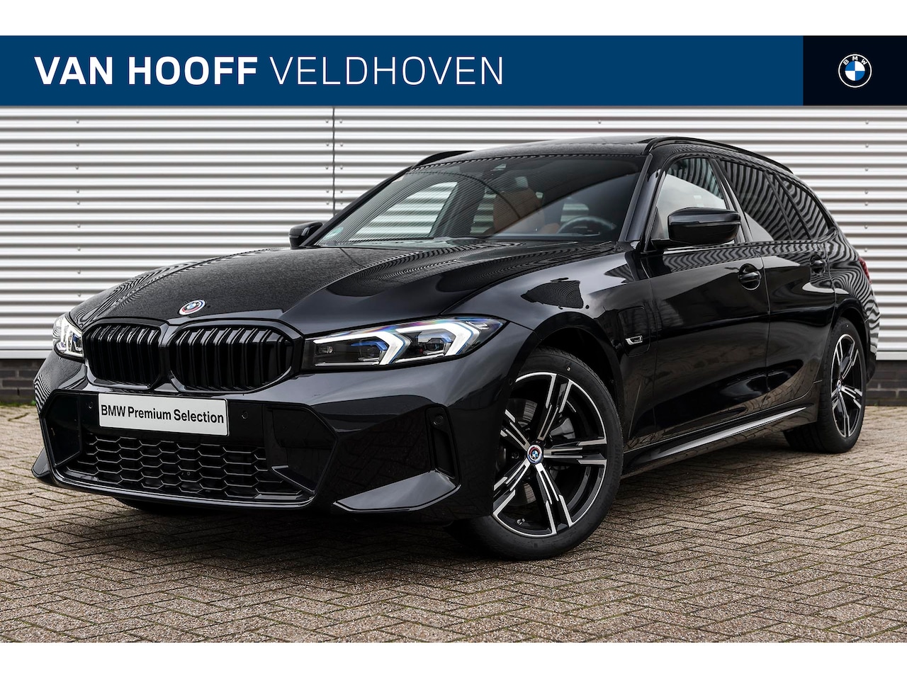 BMW 3-serie Touring - 330e High Executive M Sport Automaat / BMW M 50 Jahre uitvoering / Head-Up / Panoramadak / - AutoWereld.nl