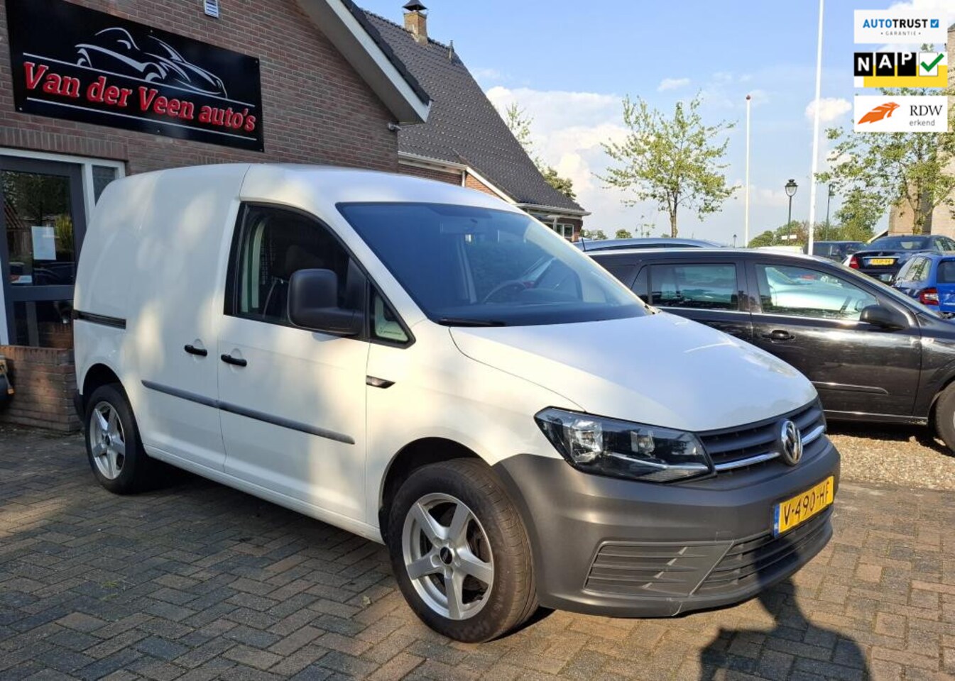 Volkswagen Caddy - 2.0 TDI L1H1 BMT Economy. 1ste eigenaar, volledige onderhouden aflev met nwe APK! Airco, c - AutoWereld.nl