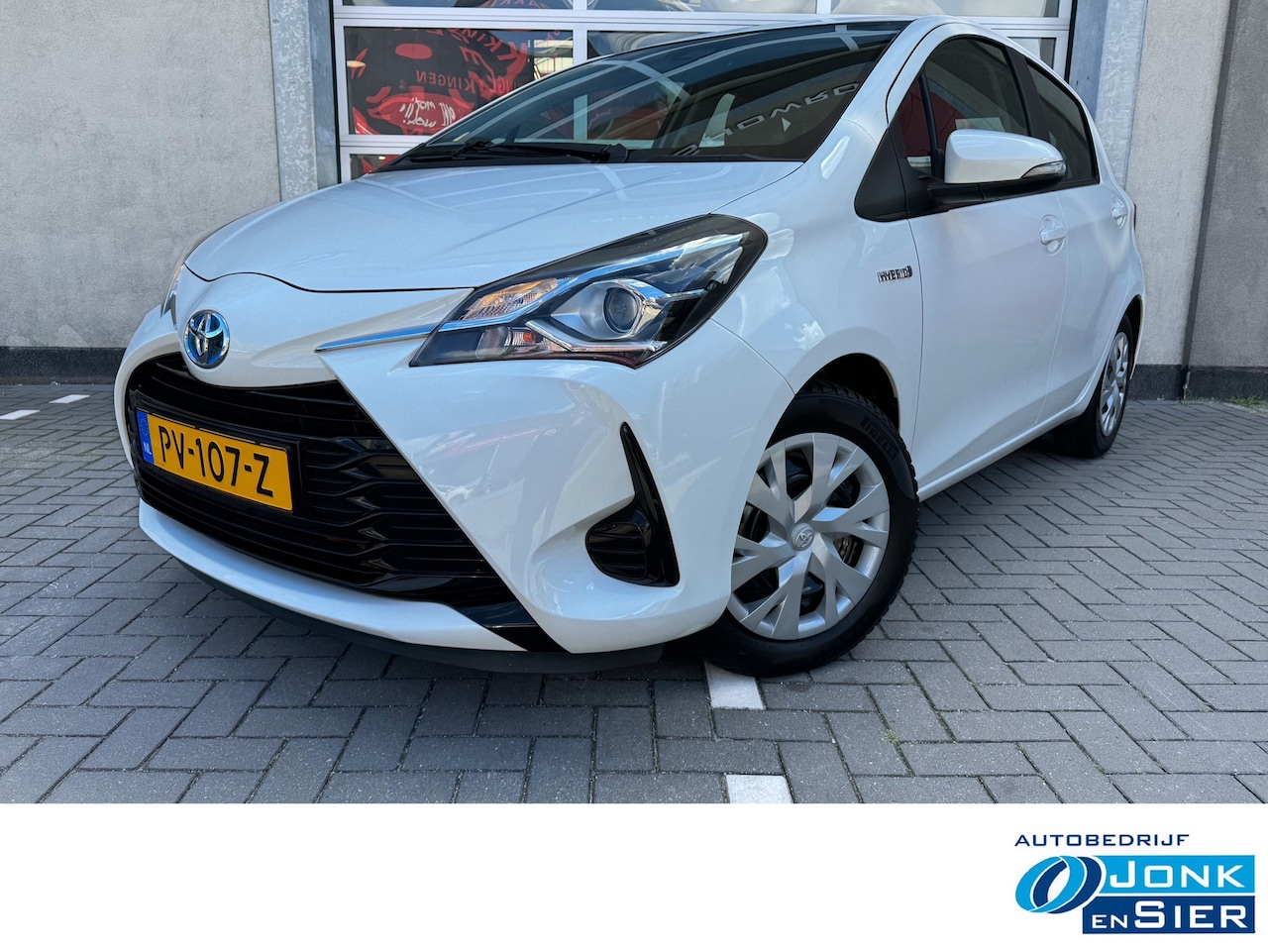 Toyota Yaris - 1.5 Hybrid Aspiration|NL-Auto|Navi|Camera|Clima|Rijklaarprijs! - AutoWereld.nl