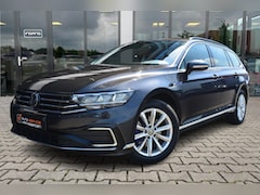 Volkswagen Passat Variant - 1.4 TSI PHEV GTE | Dealer Onderhouden | ACC | Camera |