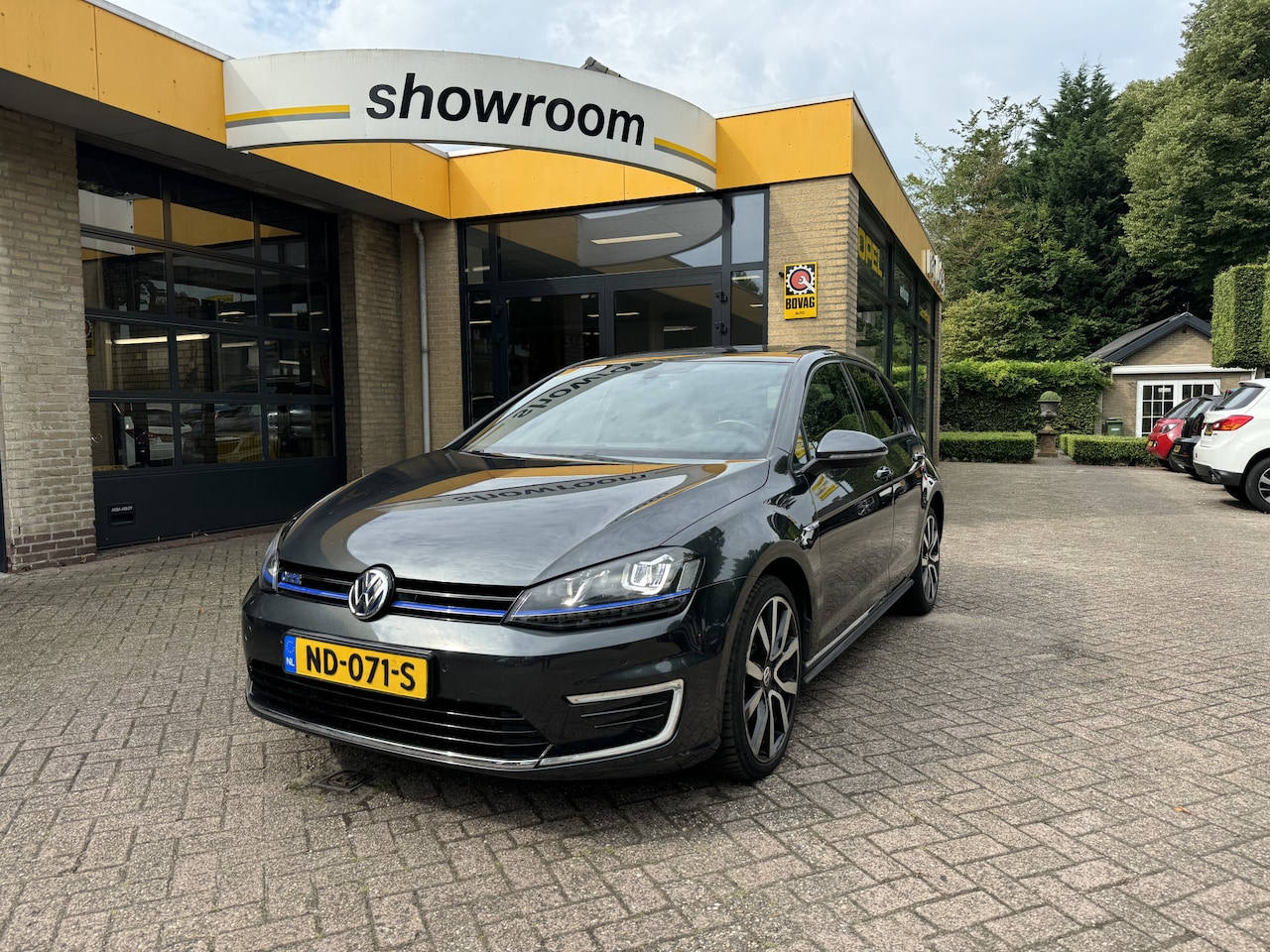 Volkswagen Golf - 1.4 TSI GTE Connected Series Navi Pano Schuifdak Stoelverwarming - AutoWereld.nl