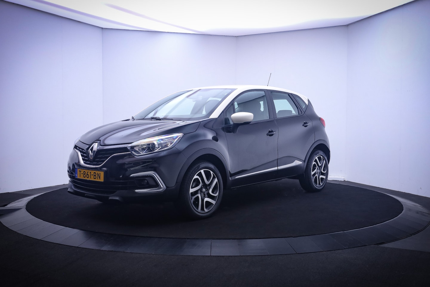 Renault Captur - 1.2TCe Intens Two Tone NAVI/CLIMA/DAB+/CRUISE/BLUETOOTH/PDC/LMV - AutoWereld.nl