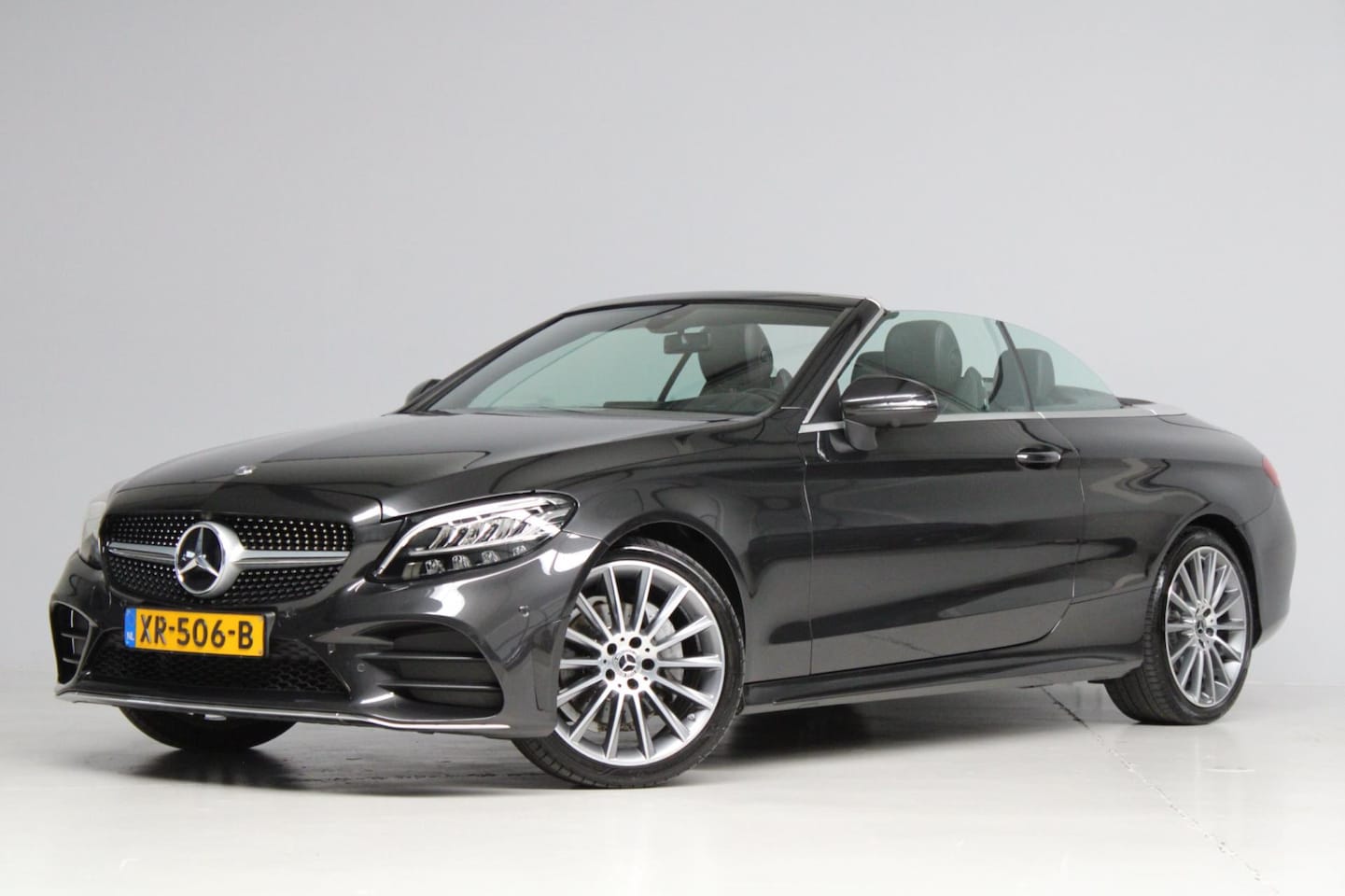 Mercedes-Benz C-klasse Cabrio - 180 AMG [ burmester airscarf 360 camera leder virtual dashboard dodehoek detectie ] ORIG. - AutoWereld.nl